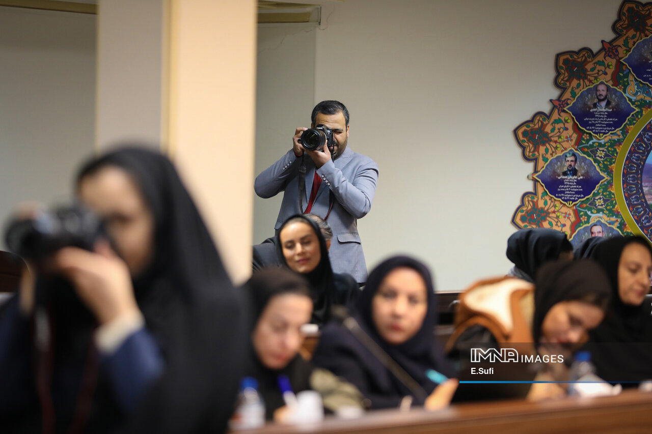 رسانههای بومی؛ پاسداران فرهنگ یا پیامآوران توسعه؟