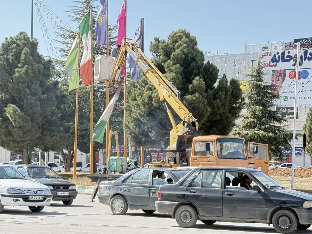 شهر یاسوج رنگ و بوی فجر گرفت