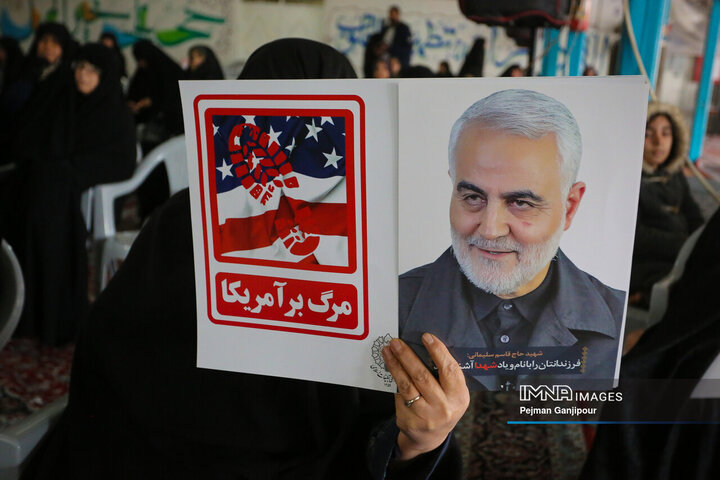 آیین آغاز دهه فجر انقلاب اسلامی در اصفهان