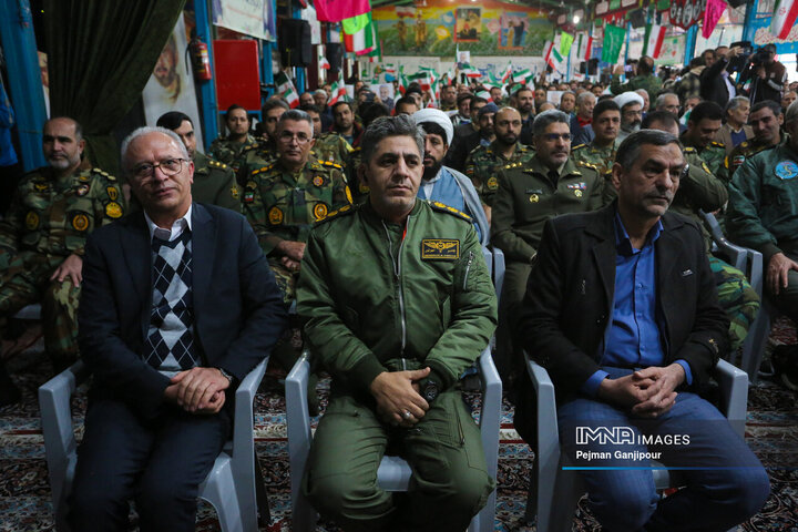 آیین آغاز دهه فجر انقلاب اسلامی در اصفهان