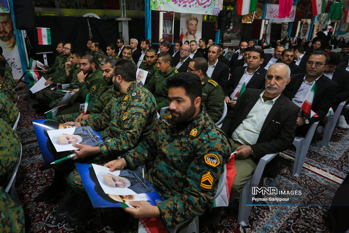 آیین آغاز دهه فجر انقلاب اسلامی در اصفهان