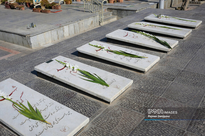 آیین آغاز دهه فجر انقلاب اسلامی در اصفهان