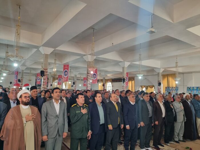 ادای احترام مسئولان به مقام شامخ شهدا در اولین روز از ایامالله دهه فجر + عکس