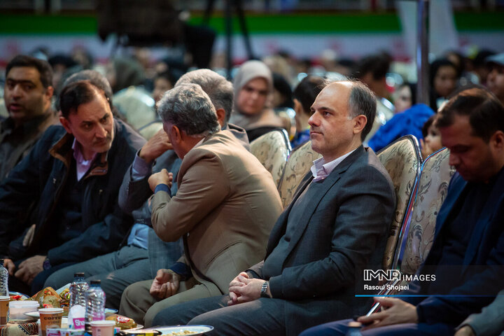 دومین شب جشن دهه فجر خانواده اتوبوسرانی شهرداری اصفهان