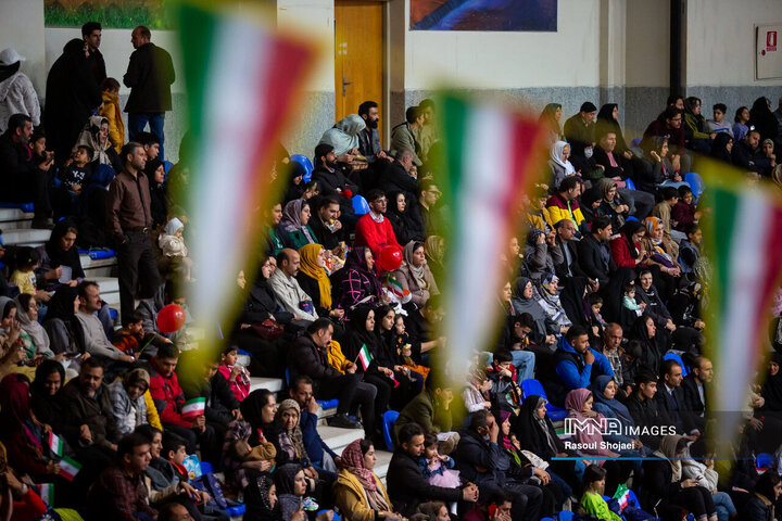 دومین شب جشن دهه فجر خانواده اتوبوسرانی شهرداری اصفهان