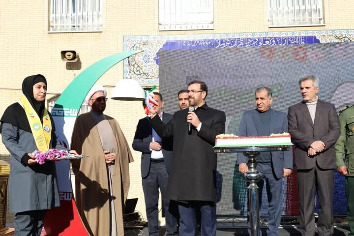 طنین زنگ انقلاب اسلامی در مدارس سراسر استان فارس