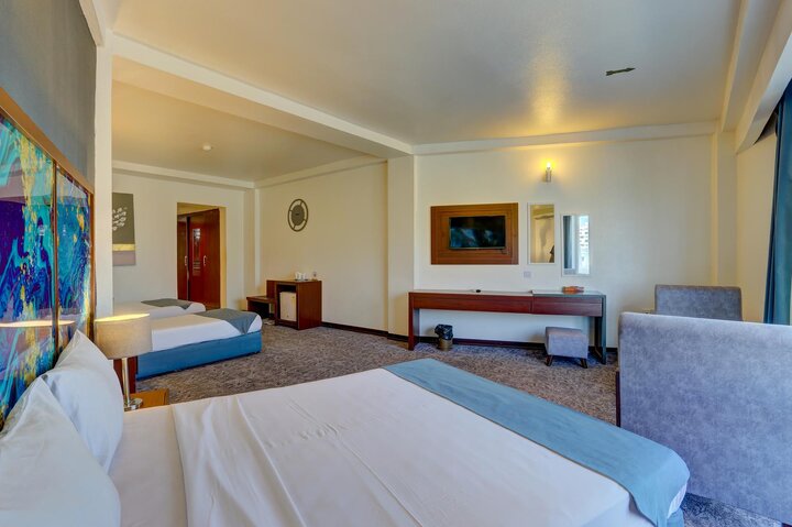 امکانات و هزینه هتل سارا امکانات و هزینه هتل سارا