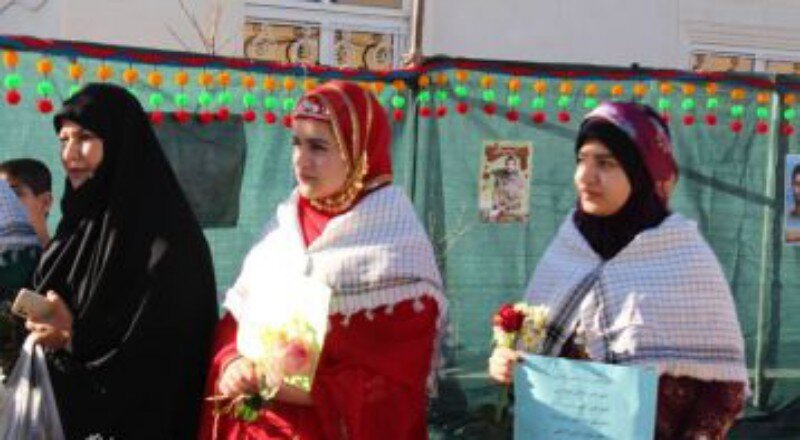 نواخته شدن زنگ انقلاب در مدارس کهگیلویه و بویراحمد+عکس