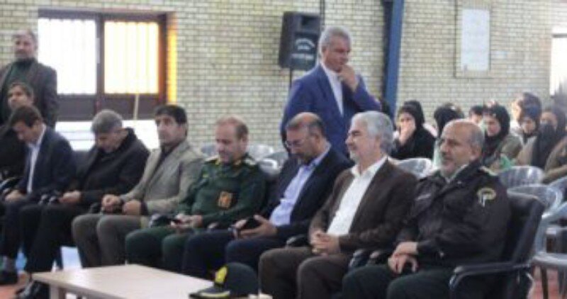 نواخته شدن زنگ انقلاب در مدارس کهگیلویه و بویراحمد+عکس