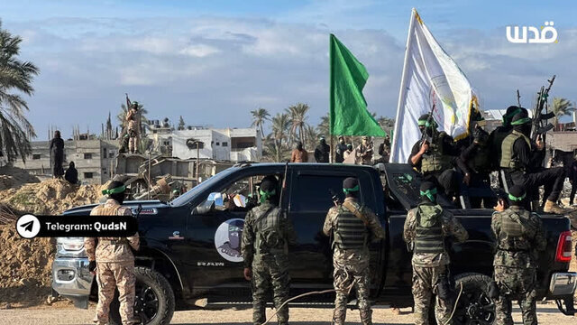 ۳ اسیر صهیونیست توسط القسام به صلیب سرخ تحویل داده شدند