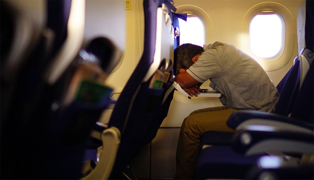 روش های کنترل ترس از پرواز در هنگام فرود و تیک آف