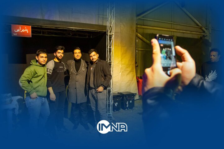 فیلم| پشت صحنه کنسرت نمایش «رفیق‌ بازی»