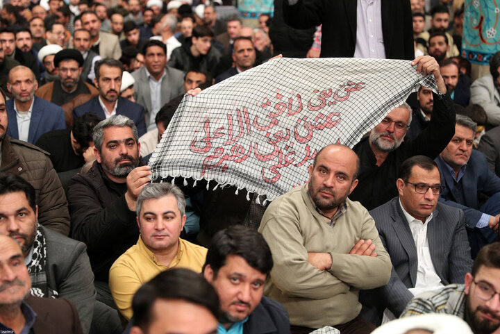 دیدار شرکت‌کنندگان در مسابقات بین‌المللی قرآن با رهبر انقلاب