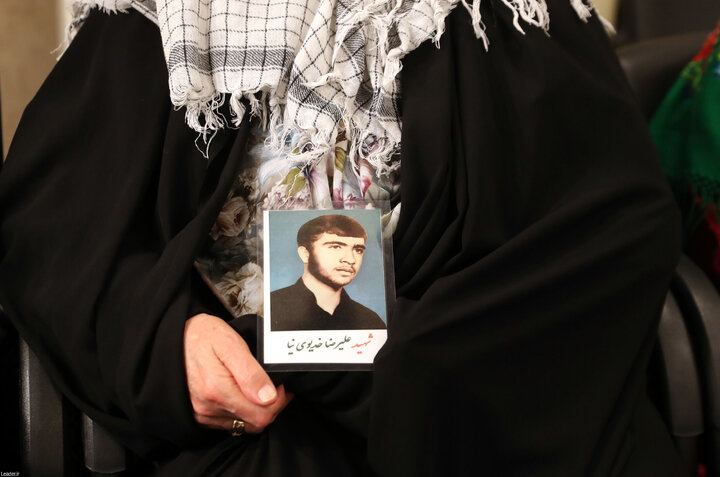 دیدار شرکت‌کنندگان در مسابقات بین‌المللی قرآن با رهبر انقلاب