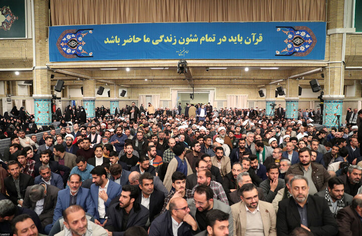 دیدار شرکت‌کنندگان در مسابقات بین‌المللی قرآن با رهبر انقلاب