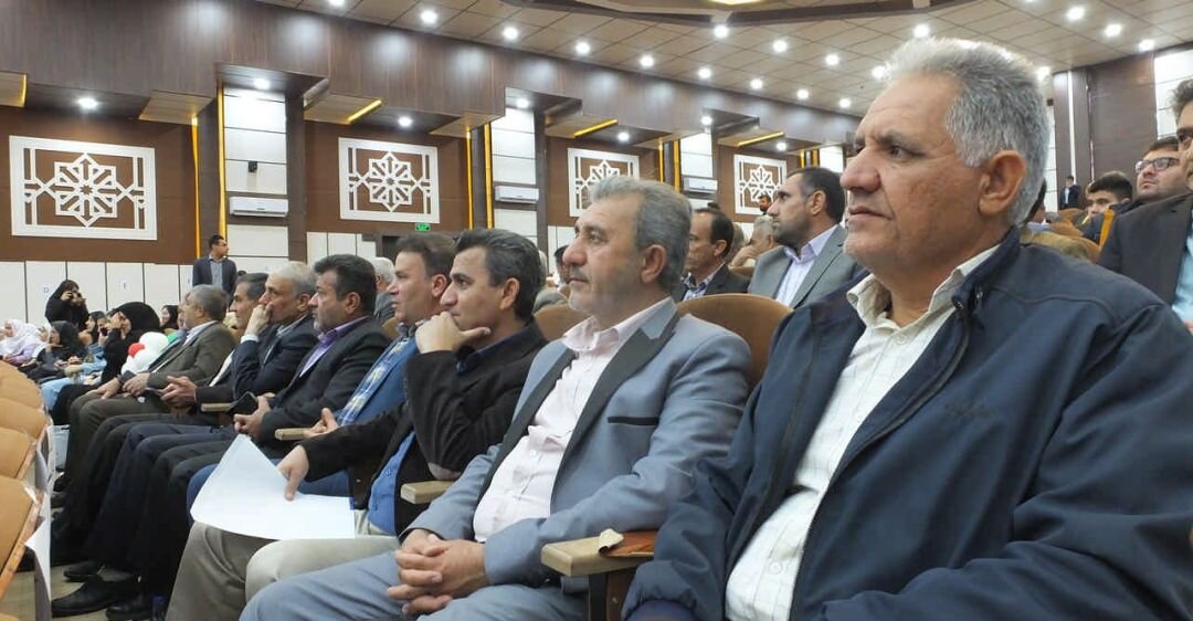 آموزش و پرورش در نوک پیکان پیشرفت و توسعه جامعه قرار دارد