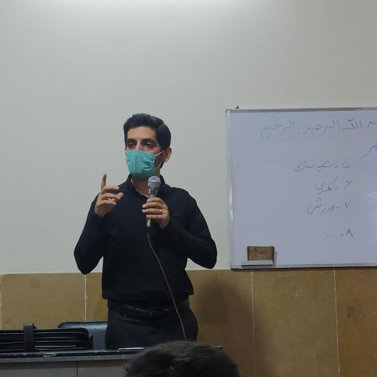 بازیهای رایانهای، ابزاری تعاملی برای انتقال ارزشها و معرفی مفاخر ملی به دانشآموزان