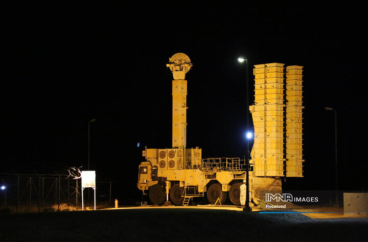 انهدام اهداف متخاصم توسط سامانه راهبردی و برد بلند پدافند هوایی باور 373 در رزمایش پدافند هوایی اقتدار 1403