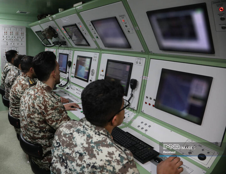 انهدام اهداف متخاصم توسط سامانه راهبردی و برد بلند پدافند هوایی باور 373 در رزمایش پدافند هوایی اقتدار 1403