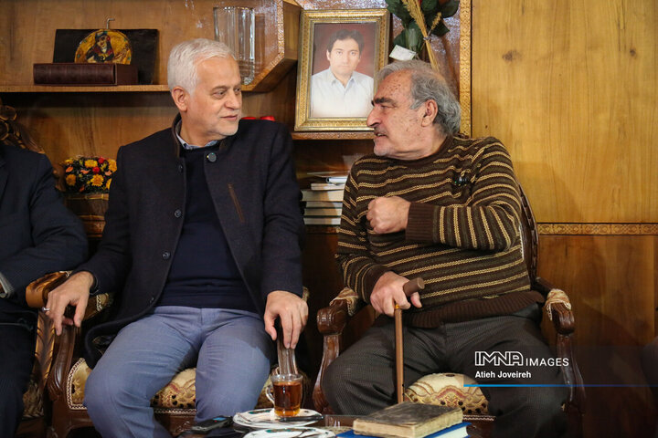 دیدار شهردار اصفهان با پیشکسوت حوزه میراث فرهنگی