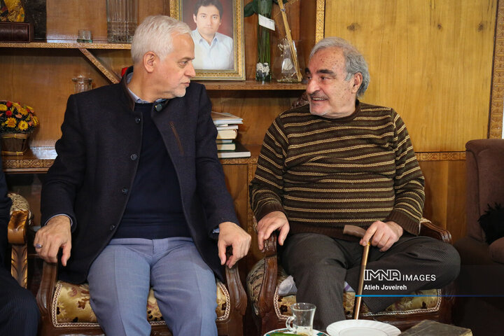 دیدار شهردار اصفهان با پیشکسوت حوزه میراث فرهنگی