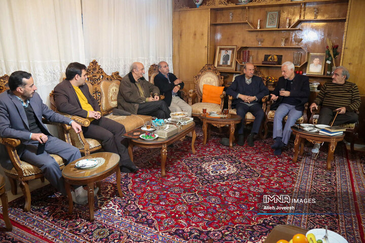 دیدار شهردار اصفهان با پیشکسوت حوزه میراث فرهنگی