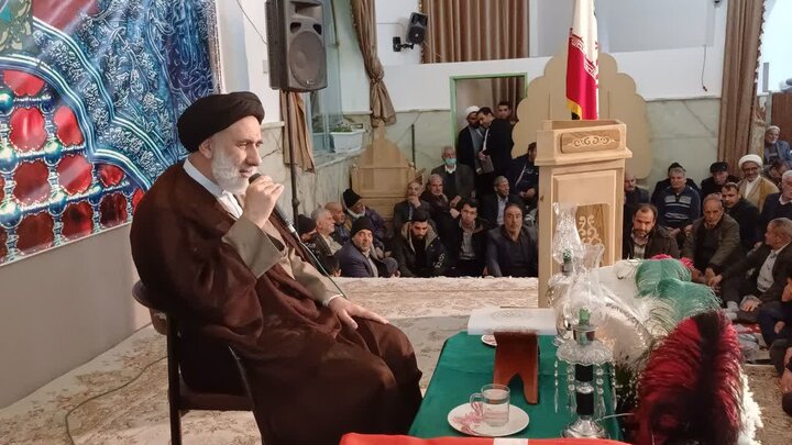 افتخار خادمی اهل‌البیت (ع) را باید قدرشناس بود