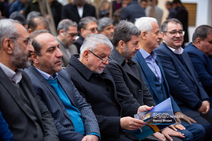 آیین بهره‌برداری از پروژه‌های احیا و مرمت شده تخت فولاد