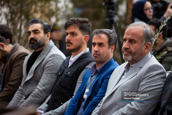 آیین بهره‌برداری از پروژه‌های احیا و مرمت شده تخت فولاد