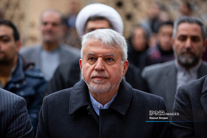 آیین بهره‌برداری از پروژه‌های احیا و مرمت شده تخت فولاد