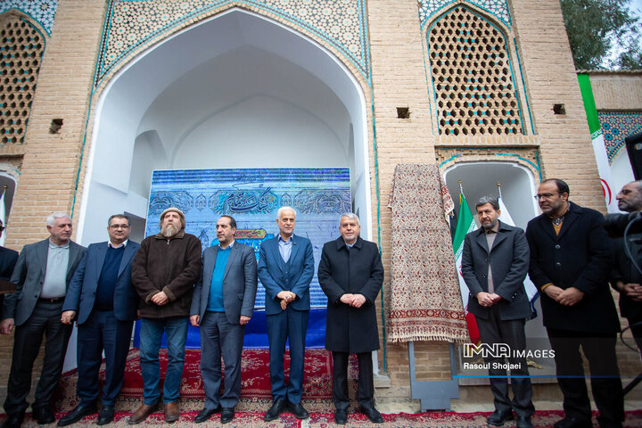 آیین بهره‌برداری از پروژه‌های احیا و مرمت شده تخت فولاد