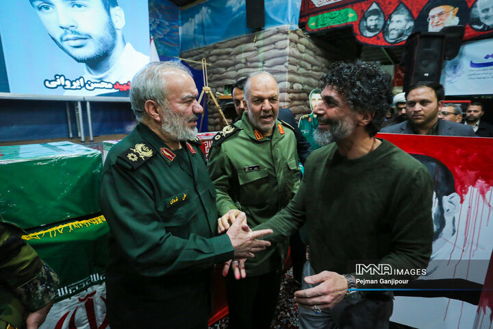 گلباران مزار مطهر شهدای اصفهان