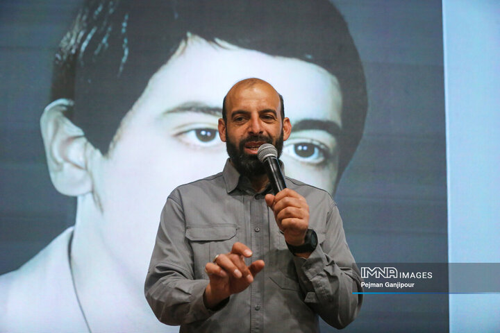 گلباران مزار مطهر شهدای اصفهان