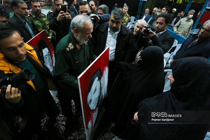 گلباران مزار مطهر شهدای اصفهان