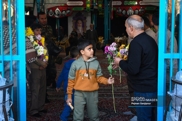 گلباران مزار مطهر شهدای اصفهان