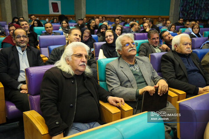 دیدار وزیر میراث فرهنگی با فعالان گردشگری و صنایع دستی اصفهان