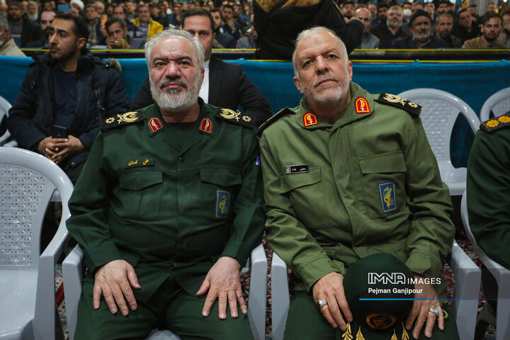 گلباران مزار مطهر شهدای اصفهان