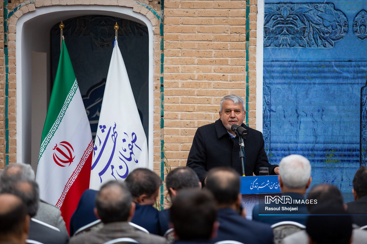 حرکت سریعالسیر قطار خدمت در نصفجهان