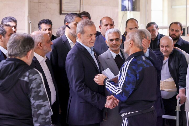 دستور پزشکیان برای بازبینی پرونده درمانی جانبازان با هدف تسریع روند درمان و کاهش هزینهها