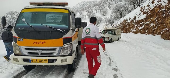 ارائه خدمات امدادی به ۱۶۹ حادثه دیده در محورهای مواصلاتی شهرستان کوهرنگ