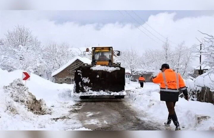 بازگشایی کامل راه‌های روستایی و اتصال برق ۱۵۰ روستای لرستان