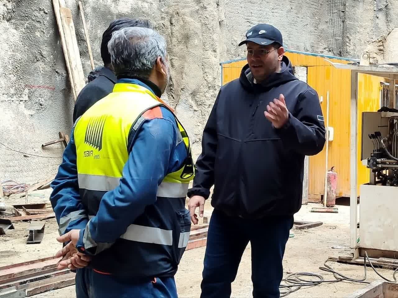 انتقال شبانه تیبیامهای خط ۲ متروی اصفهان از ایستگاه ابنسینا