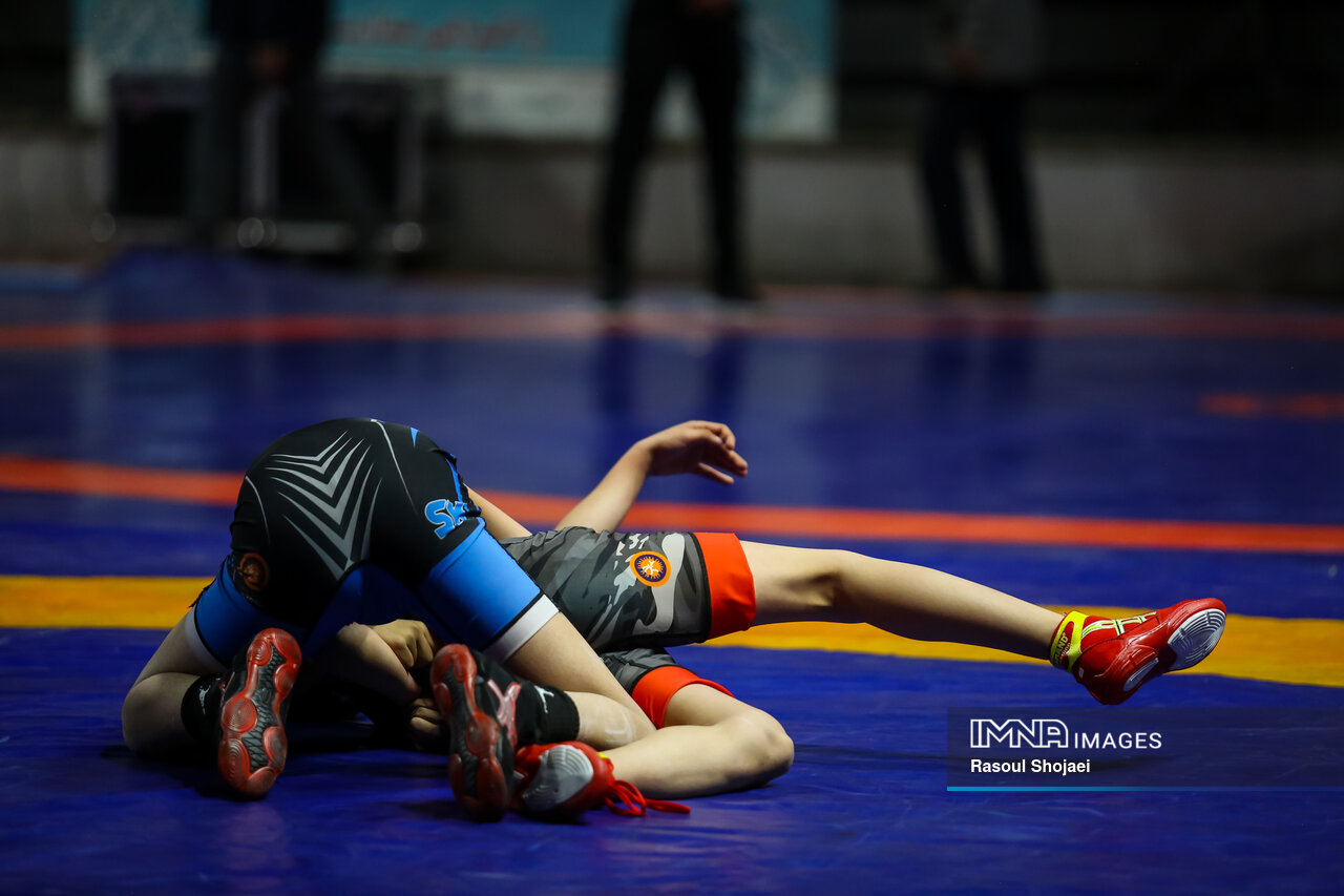یکخم و دوخم کشتی ایران در سال ۱۴۰۳ / اشک و لبخند در قابهای ماندگار