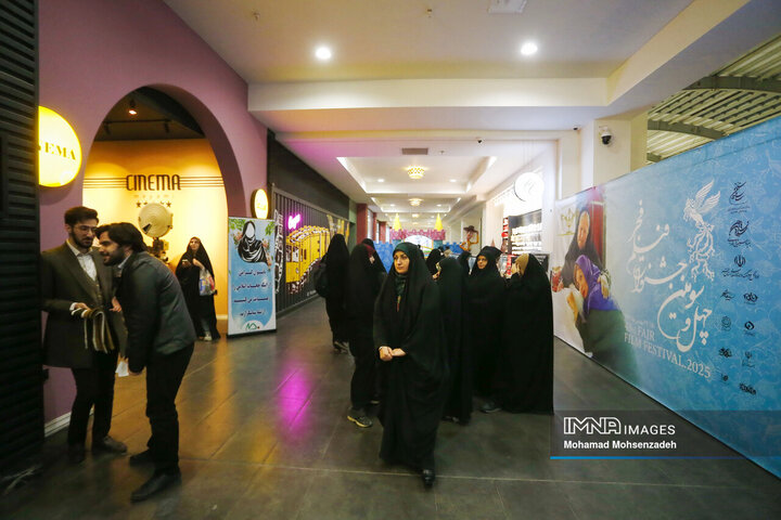 حال و هوای جشنواره فیلم فجر در قم