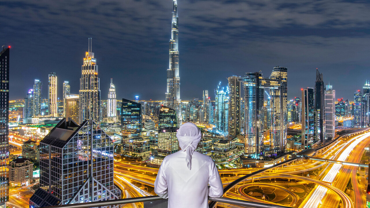 نقش تحول دیجیتال بر بهبود پایداری در شارجه