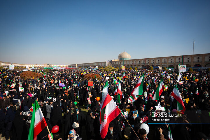 راهپیمایی یوم‌الله ۲۲ بهمن در اصفهان