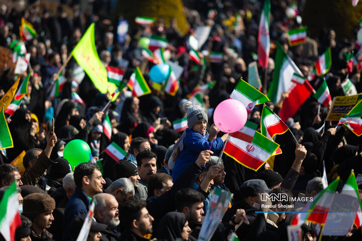 راهپیمایی یوم‌الله ۲۲ بهمن در اصفهان