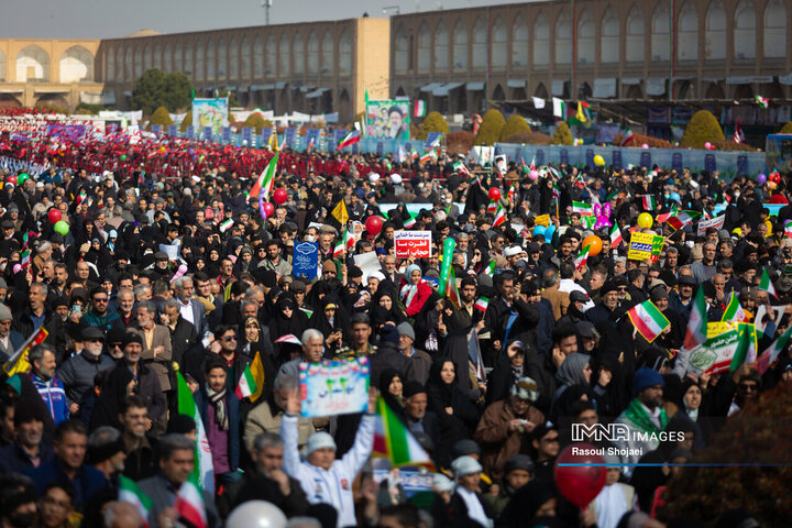 راهپیمایی یوم‌الله ۲۲ بهمن در اصفهان