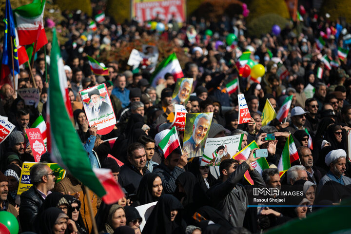 راهپیمایی یوم‌الله ۲۲ بهمن در اصفهان