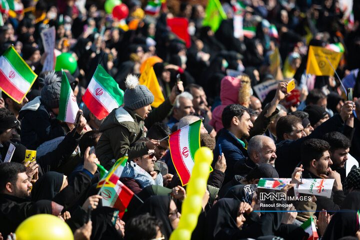 راهپیمایی یوم‌الله ۲۲ بهمن در اصفهان